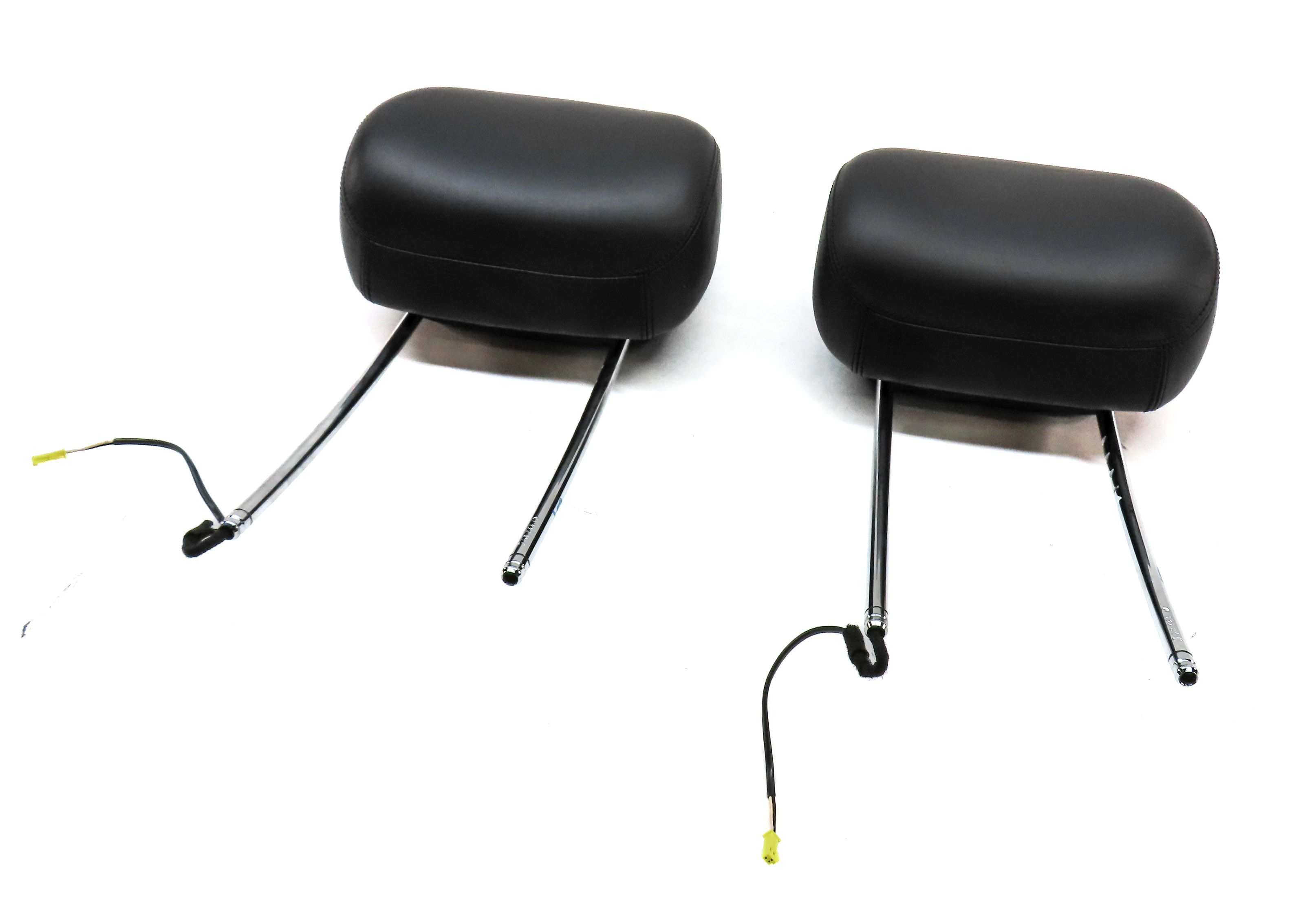 2006 MERCEDES CLS55 AMG CLS500 (W219) FRONT LEFT & RIGHT HEADREST SET 2 (Black) — exact item pictured